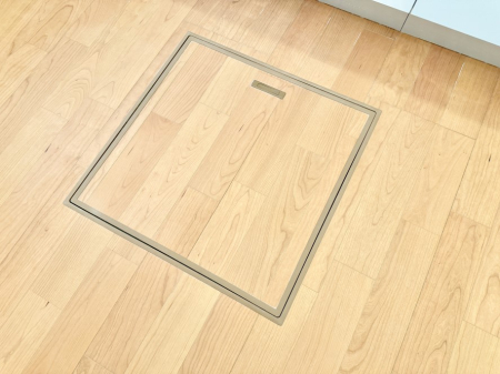 ̑ ݔBꂽ[Xy[XŉƑŜXbL