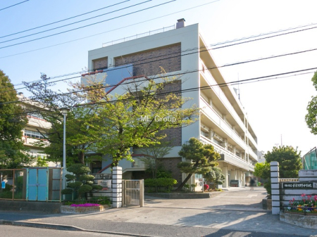 周辺環境 中学校 1770m 横浜市立すすき野中学校