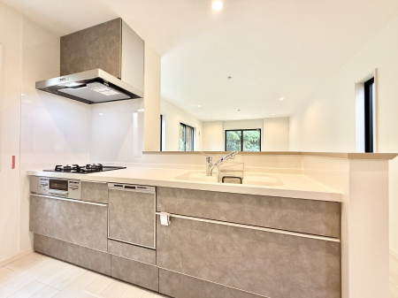 �L�b�`�� �����������������Ɗy�����Ȃ�A���K�ȃL�b�`�����