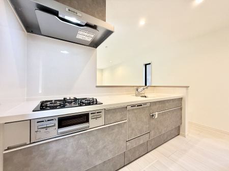 �L�b�`�� �����������������Ԃ����܂��A�Ί炠�ӂ��L�b�`��