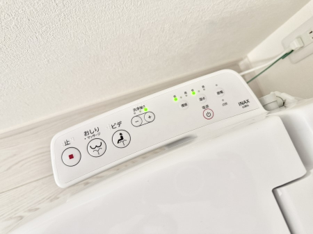 その他内観 設備■便座の温かさと洗浄機能で快適に
