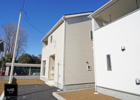 現地外観写真 外観■家族みんなが笑顔で過ごせる、安心感のある住まい