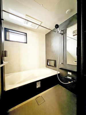 ���� �������������A������芰����o�X���[��