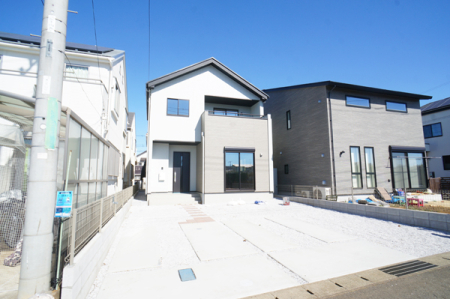 現地外観写真 外観■暮らしを彩る充実した設備仕様が備わった住まい