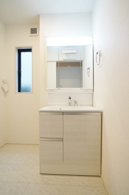 洗面台・洗面所 内装■朝の準備がスムーズにできる広さです