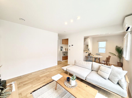 ���r���O ���������R�Ɖ�b�����܂��A�S�n�悢�ЂƂƂ�