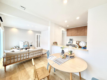 ���r���O ���������C�ɓ���̏ꏊ�ŁA�̂�т�Ƃ������Ԃ�