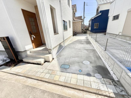  外観■自宅にある駐車スペースなので安心ですね