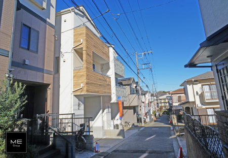 現地外観写真 外観■優雅なラインが、毎日を引き立てます