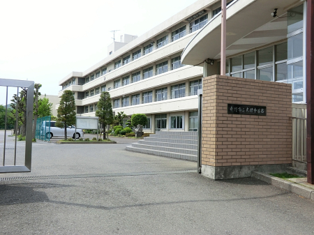 周辺環境 中学校 306m 秦野市立大根中学校