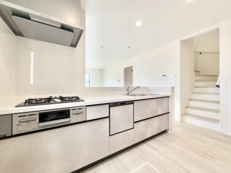 �L�b�`�� �������Ƒ����J��[�߂�A������̂���L�b�`��