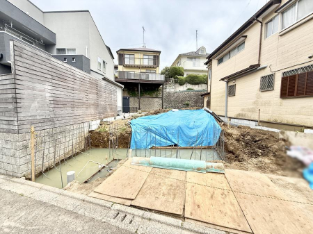 現地外観写真 外観■家族みんなが笑顔で過ごせる、安心感のある住まい