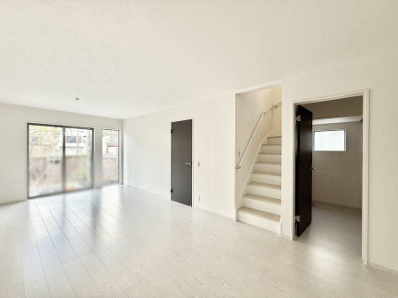 ���̑����� �������Ƒ��̏Ί炪���ӂ��A���났�̋��