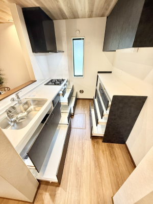 �L�b�`�� �������Ƒ����J��[�߂�A������̂���L�b�`��