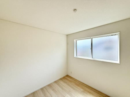子供部屋 内装■仕事や勉強のスペースに使うことで、集中しやすく静かな環境が整います