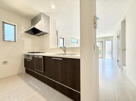 Lb` ƑƂȂAR~jP[V̏