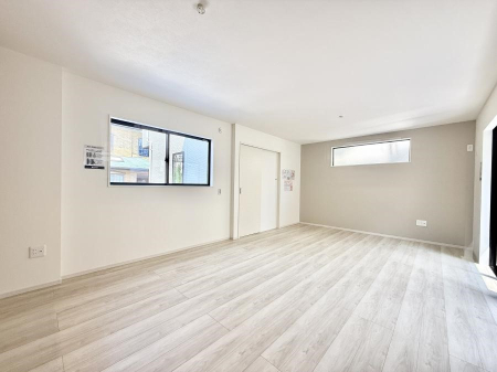 rO 났ƏΊ炪W܂AS܂郊rO