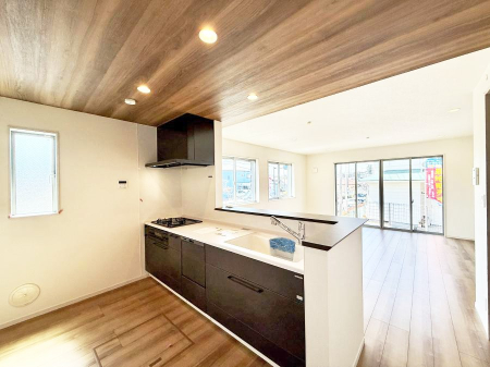 �L�b�`�� ��������b���[�܂�ΖʃL�b�`���I�Ƒ��Ƃ̉�b���͂��݂܂��I  