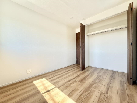 ���̑����� �������傫�Ȏ��[�ŉו����X�b�L���Еt���܂�  