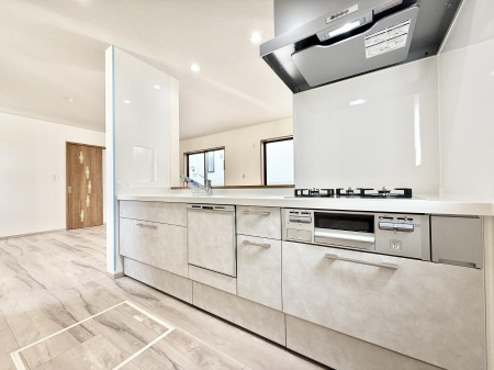 �L�b�`�� ���������y���݂ƐH�ׂ�K����͂���L�b�`��