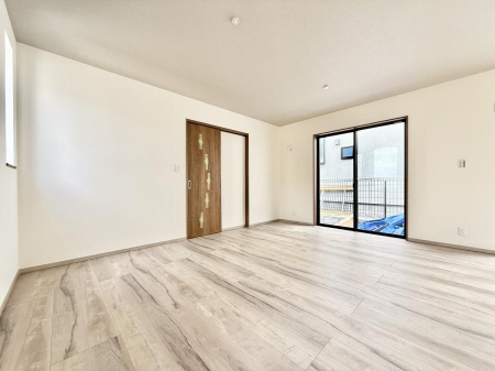 ���r���O ���������R�Ɖ�b�����܂��A�S�n�悢�ЂƂƂ�