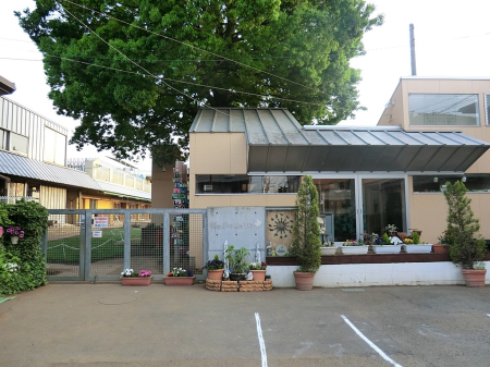 周辺環境 幼稚園・保育園 300m 立川かしの木幼稚園