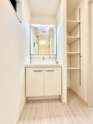 ʑEʏ 邢ʏ͖̎yłႢł