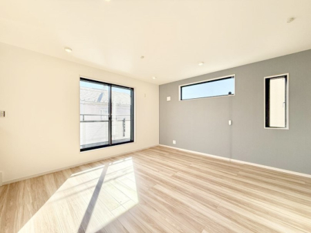 rO ƑRƏW܂AyԂ߂郊rO