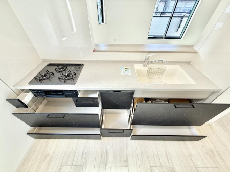 �L�b�`�� �������Ƒ����J��[�߂�A������̂���L�b�`��