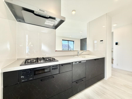 �L�b�`�� �����������������Ɗy�����Ȃ�A���K�ȃL�b�`�����