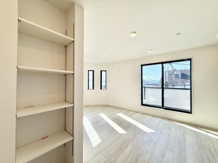 ���r���O ���������R�Ɖ�b�����܂��A�S�n�悢�ЂƂƂ�