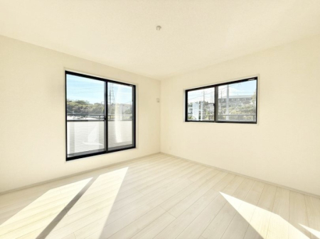 ���̑����� ������2�ʍ̌��Ŗ��邢�����I