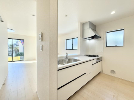 �L�b�`�� ��������b���[�܂�ΖʃL�b�`���I�Ƒ��Ƃ̉�b���͂��݂܂��I  