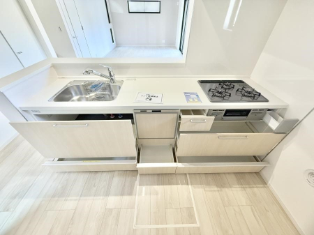 �L�b�`�� �������Ƒ����J��[�߂�A������̂���L�b�`��