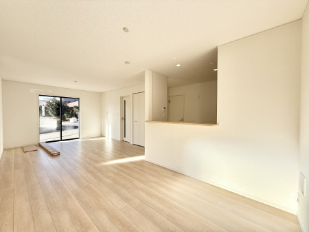 ���r���O ���������S�n�̂����A���z�̃��r���O