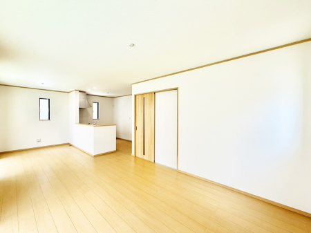 ���r���O ���������났�ƏΊ炪�W�܂�A�S���܂郊�r���O