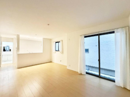 ���r���O ���������났�ƏΊ炪�W�܂�A�S���܂郊�r���O