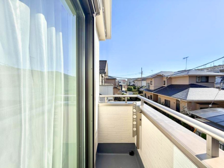 �o���R�j�[ ������ �G�߂̈ڂ낢����������J���I�ȋ�Ԃł�