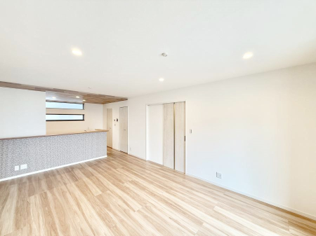 ���r���O ���������R�Ɖ�b�����܂��A�S�n�悢�ЂƂƂ�