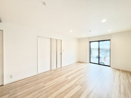 ���̑����� �������Ƒ��̏Ί炪���ӂ��A���났�̋��