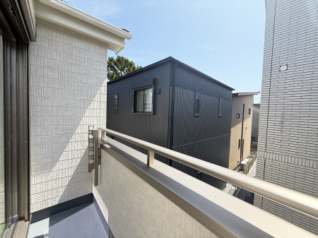 �o���R�j�[ ������ �G�߂̈ڂ낢����������J���I�ȋ�Ԃł�