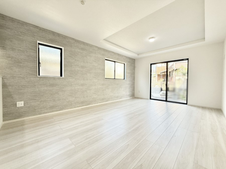 ���r���O �������������ꂽ�C���e���A���f����A�X�^�C���b�V���ȋ��