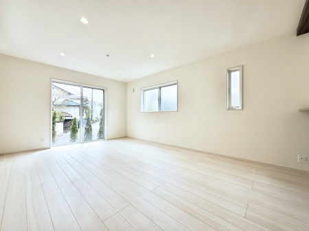 ���r���O ���������R�̌����������݁A���邢��Ԃ��L����܂�