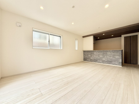 ���r���O ���������̊Ԃɂ��Ƒ����W�܂����Ⴄ����ȃ��r���O�����ł����