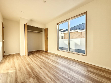 ���̑����� �������傫�ȑ��͊J����������A���邳�ʕ��o�b�`���ł�