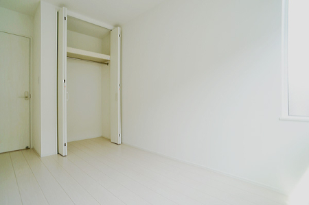 �Q�� ���������̔z�u��ʋC���̗ǂ��݌v�ŕ����̋�C�������炸�A��ɐV�N�ȋ�C������܂�