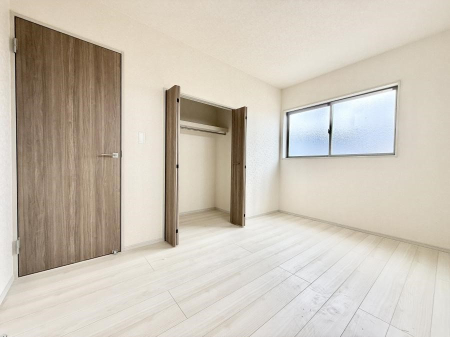 �Q�� ���������̔z�u��ʋC���̗ǂ��݌v�ŕ����̋�C�������炸�A��ɐV�N�ȋ�C������܂�