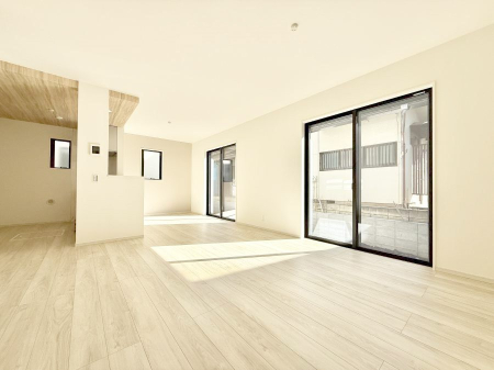 ���r���O ���������C�ɓ���̏ꏊ�ŁA�̂�т�Ƃ������Ԃ�