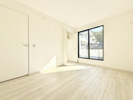 �q������ �������v���C�x�[�g��ԂƂ��ĐÂ��ŗ�������������񋟂��Ă���܂�