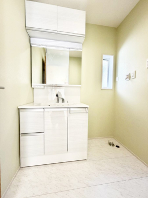 ʑEʏ 邢ʏ͖̎yłႢł